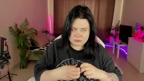 lina_linx online show from 09-13-25, 08:58
