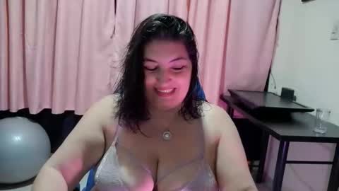 Snapshot of lina_maria99 chatting on 02-16-26, 11:34 Lina Mara99 online show from 02-16-26, 11:34