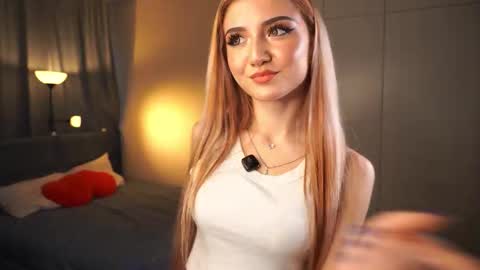 lina_meow_ online show from 11-24-25, 09:42