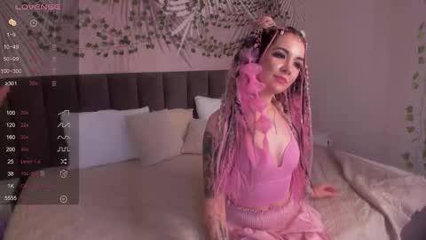 Snapshot of lina_moony chatting on 11-15-25, 09:39 lina_moony online show from 11-15-25, 09:39