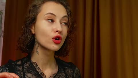 Lina -  online show from 02-08-25, 04:57