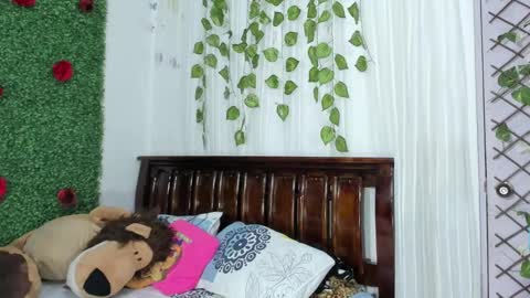 Snapshot of lina_paola chatting on 03-08-25, 01:17 paola online show from 03-08-25, 01:17