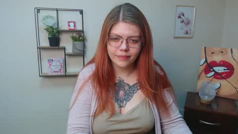 Snapshot of lina_ri chatting on 11-17-25, 07:19 lina_ri online show from 11-17-25, 07:19