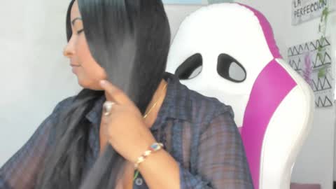 LINA SANCHEZ online show from 12-03-24, 07:00