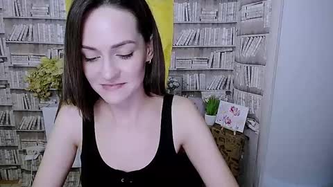 Lina online show from 10-08-25, 06:55