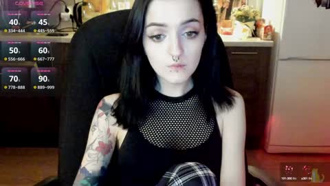 Snapshot of lina_tyaan chatting on 01-04-25, 10:34 Lina 3 1715622743 online show from 01-04-25, 10:34