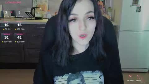 Snapshot of lina_tyaan chatting on 10-01-25, 08:20 Lina 3 1715622743 online show from 10-01-25, 08:20