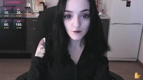 Snapshot of lina_tyaan chatting on 11-24-25, 07:52 Lina 3 1715622743 online show from 11-24-25, 07:52