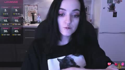 Snapshot of lina_tyaan chatting on 12-02-25, 07:14 Lina 3 1715622743 online show from 12-02-25, 07:14