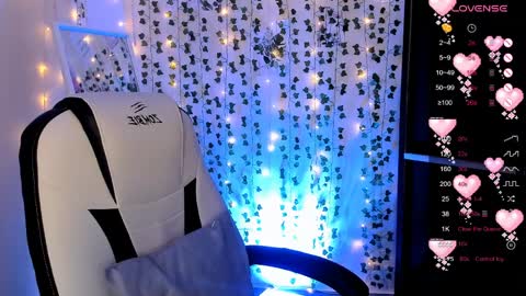 Snapshot of linablossom chatting on 04-09-26, 04:56 Lina online show from 04-09-26, 04:56