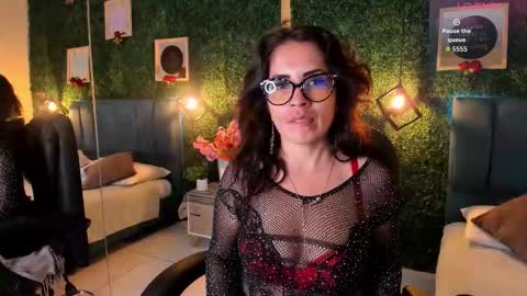 Lina  online show from 09-25-25, 11:58