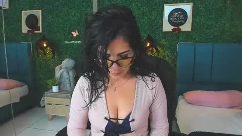 Lina  online show from 11-08-25, 11:43