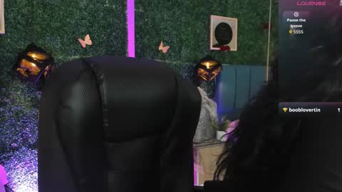 Snapshot of linagh chatting on 01-07-26, 11:34 Lina online show from 01-07-26, 11:34