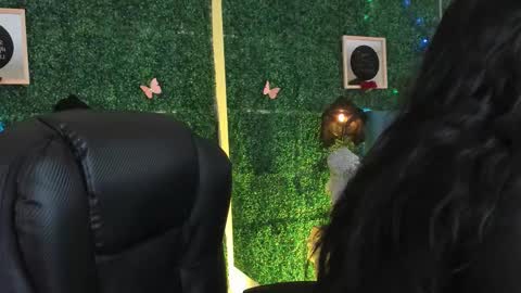 Snapshot of linagh chatting on 01-10-26, 11:34 Lina online show from 01-10-26, 11:34