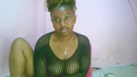 linah1123 online show from 10-18-25, 10:38