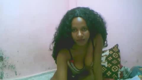 linah1123 online show from 12-01-25, 07:19