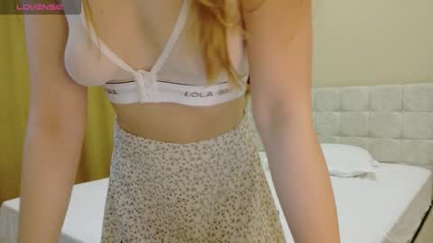 Anna online show from 11-23-25, 01:49