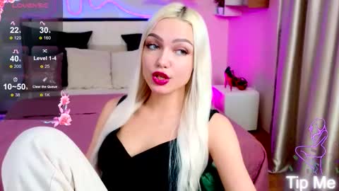 I am Lina online show from 10-08-25, 02:04