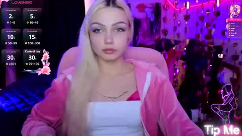 Snapshot of linalirian chatting on 02-20-26, 12:05 I am Lina online show from 02-20-26, 12:05