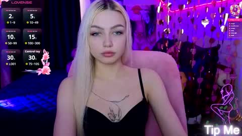 Snapshot of linalirian chatting on 02-25-26, 10:03 I am Lina online show from 02-25-26, 10:03