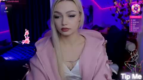 Snapshot of linalirian chatting on 03-17-26, 01:58 I am Lina online show from 03-17-26, 01:58