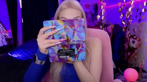 Snapshot of linalirian chatting on 03-21-26, 08:08 I am Lina online show from 03-21-26, 08:08