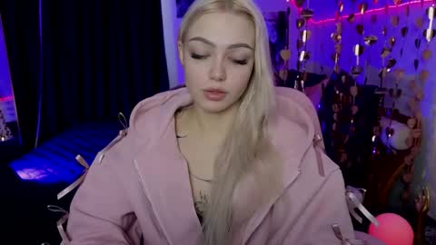 Snapshot of linalirian chatting on 03-23-26, 10:08 I am Lina online show from 03-23-26, 10:08