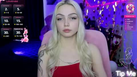 Snapshot of linalirian chatting on 04-16-26, 10:05 I am Lina online show from 04-16-26, 10:05