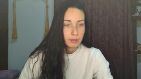 LinaLivee online show from 02-01-26, 06:17