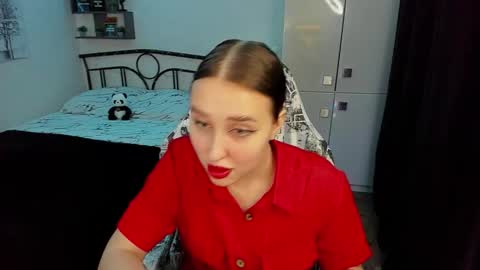 Snapshot of linatruly chatting on 11-20-25, 10:09 Lina online show from 11-20-25, 10:09