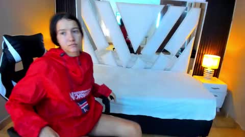  Linda  online show from 10-12-25, 12:59