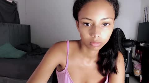 linda brown  online show from 02-10-26, 01:04