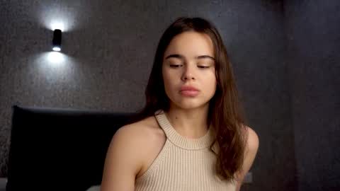 Linda online show from 10-29-25, 01:13