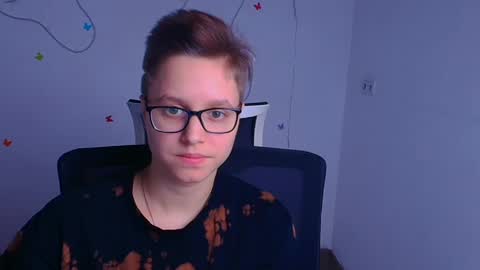 Linda online show from 03-05-25, 03:29