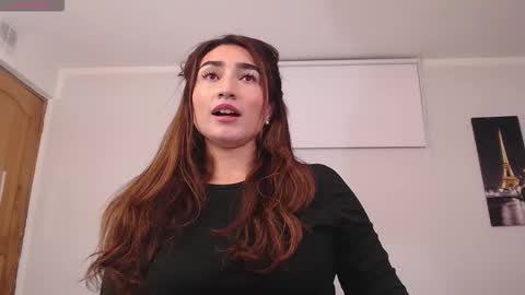 Maria Paula online show from 12-18-25, 12:22