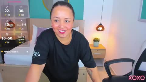 L I N D A online show from 01-31-25, 07:40