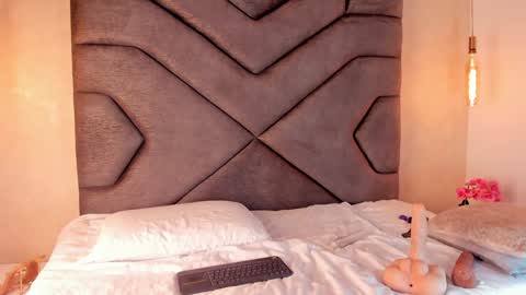Linda Saenz online show from 01-20-25, 02:57
