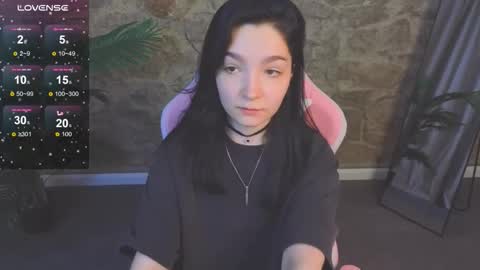 Linda online show from 12-23-25, 01:36