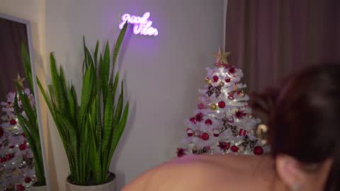 Call me Linda online show from 12-20-24, 10:32