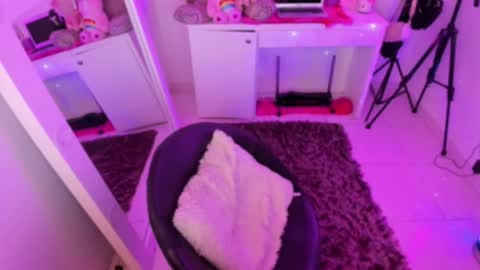 Snapshot of lindaa_miller chatting on 10-26-25, 03:56 linda miller online show from 10-26-25, 03:56