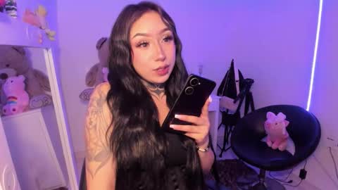 Snapshot of lindaa_miller chatting on 10-30-25, 06:15 linda miller online show from 10-30-25, 06:15