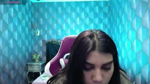    online show from 12-19-24, 03:07