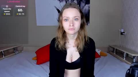 Snapshot of lindaeva chatting on 09-26-25, 02:21 Linda online show from 09-26-25, 02:21