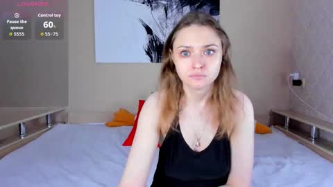 Snapshot of lindaeva chatting on 11-12-25, 09:42 Linda online show from 11-12-25, 09:42