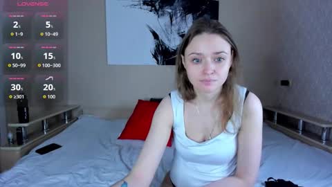 Snapshot of lindaeva chatting on 11-15-25, 10:45 Linda online show from 11-15-25, 10:45