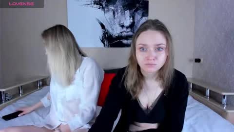 Snapshot of lindaeva chatting on 11-17-25, 02:39 Linda online show from 11-17-25, 02:39