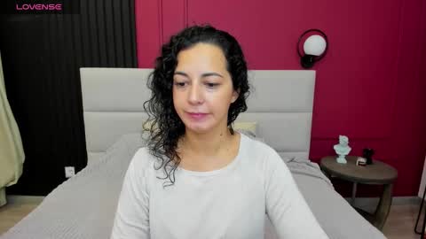 Linda online show from 10-13-25, 01:27