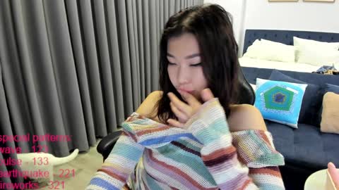 Snapshot of lindamei chatting on 10-27-25, 06:01 lindamei online show from 10-27-25, 06:01