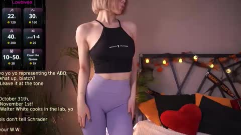 your Linda is back online show from 10-28-25, 04:27