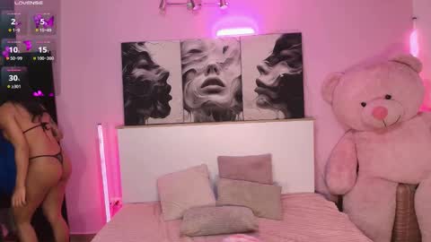 Snapshot of lindseycoxx chatting on 02-06-26, 03:11 Lin online show from 02-06-26, 03:11